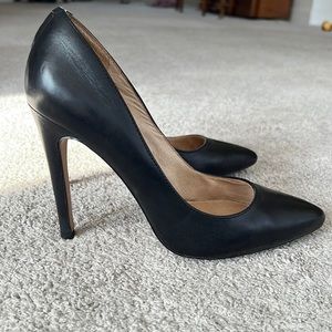 Aldo black pumps